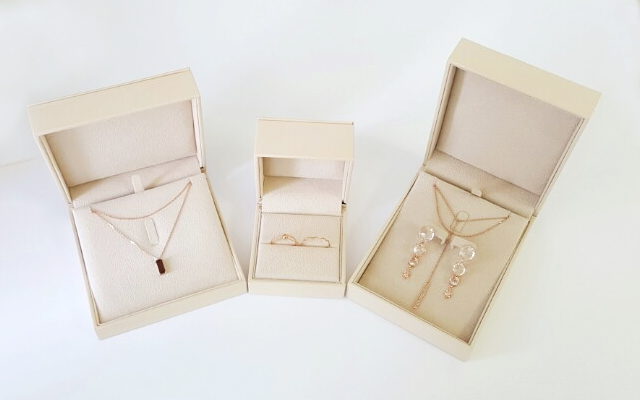 <b><p>14k thumb Index finger Layed K Uneven word</p></b><b><p>14k 親指 検知 リング 重ね着 ケイ 無地 一言 左手 右手 停止 エキ 女性</p></b><br /><br /><p align='center'>