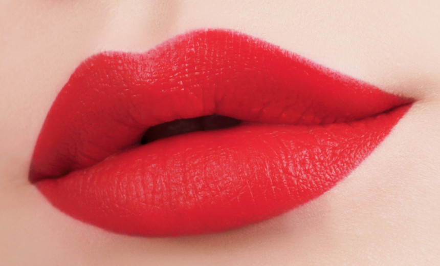 Eagle Lips Real Color 3g Matte type close-up Shiny