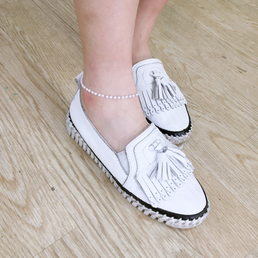 New Cream Modern Line Pearl Feet Simple Point Roma