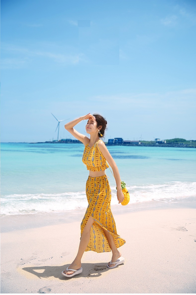 <b><p>Yellow Bohemian Three pieces bikini swimsuit</p></b><b><p>イエロー ボヘミアン スリーピース ビキニ 水着 エスニック ビーチスカート 清純</p></b><br /><br /><p align='center'>