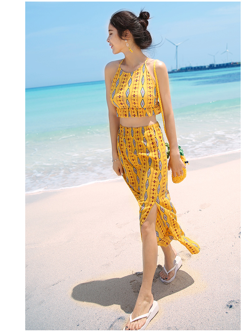 <b><p>Yellow Bohemian Three pieces bikini swimsuit</p></b><b><p>イエロー ボヘミアン スリーピース ビキニ 水着 エスニック ビーチスカート 清純</p></b><br /><br /><p align='center'>