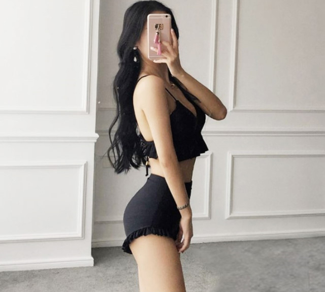 <b><p>Frill pants bikini Wongpom black Sexy shoppg</p></b><b><p>フリル パンツ ビキニ ワンポン ブラック セクシー ショッピングモール 輸入 卸売</p></b><br /><br /><p align='center'>