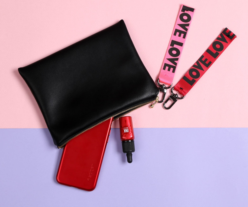 New Plain D Real Black Pouch Collection Lipstick C