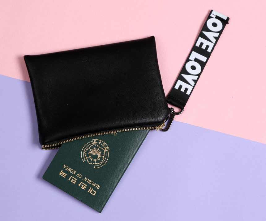 New Plain D Real Black Pouch Collection Lipstick C