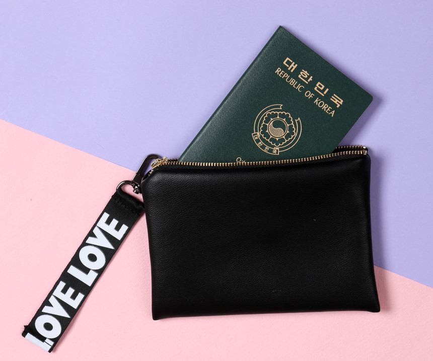 New Plain D Real Black Pouch Collection Lipstick C