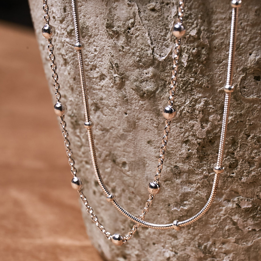 New is a silver bracelet of two kinds of women Sil