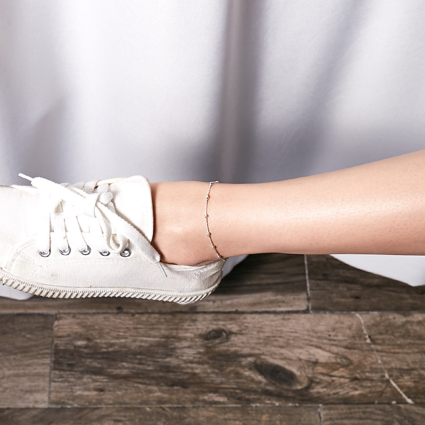 New is a silver bracelet of two kinds of women Sil