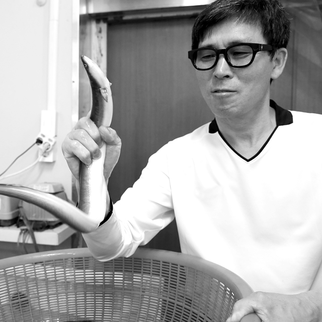 복분자가 들어간 국내산 고창 자포니카 풍천민물장어즙 엑기스 80ml 30포 - 상세 이미지 2