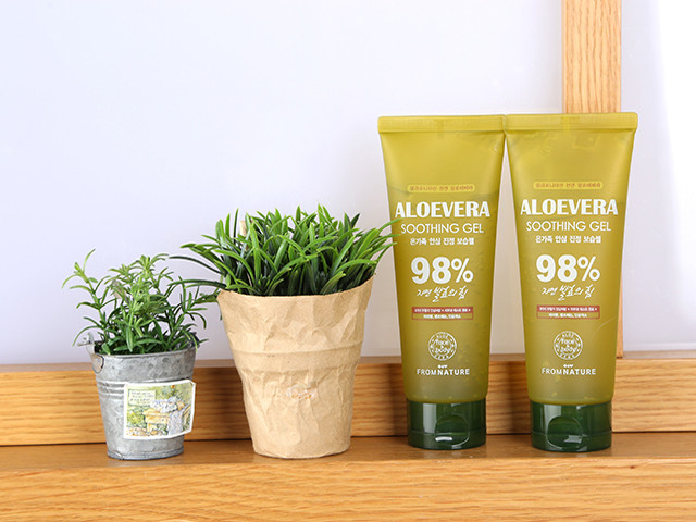 New 1 + 1 Plum Nature Aloe Vera 98% Soothing Gel 5