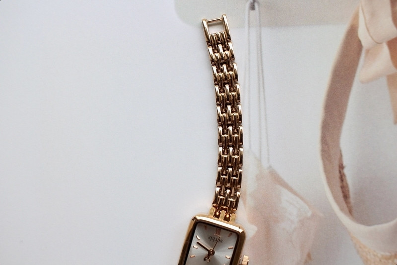 <b><p>square Classy tal Rose Gold feme watch fhion</p></b><b><p>正方形 クラス時 メタル ローズゴールド 女性 腕時計 ファッション ギフト</p></b><br /><br /><p align='center'>