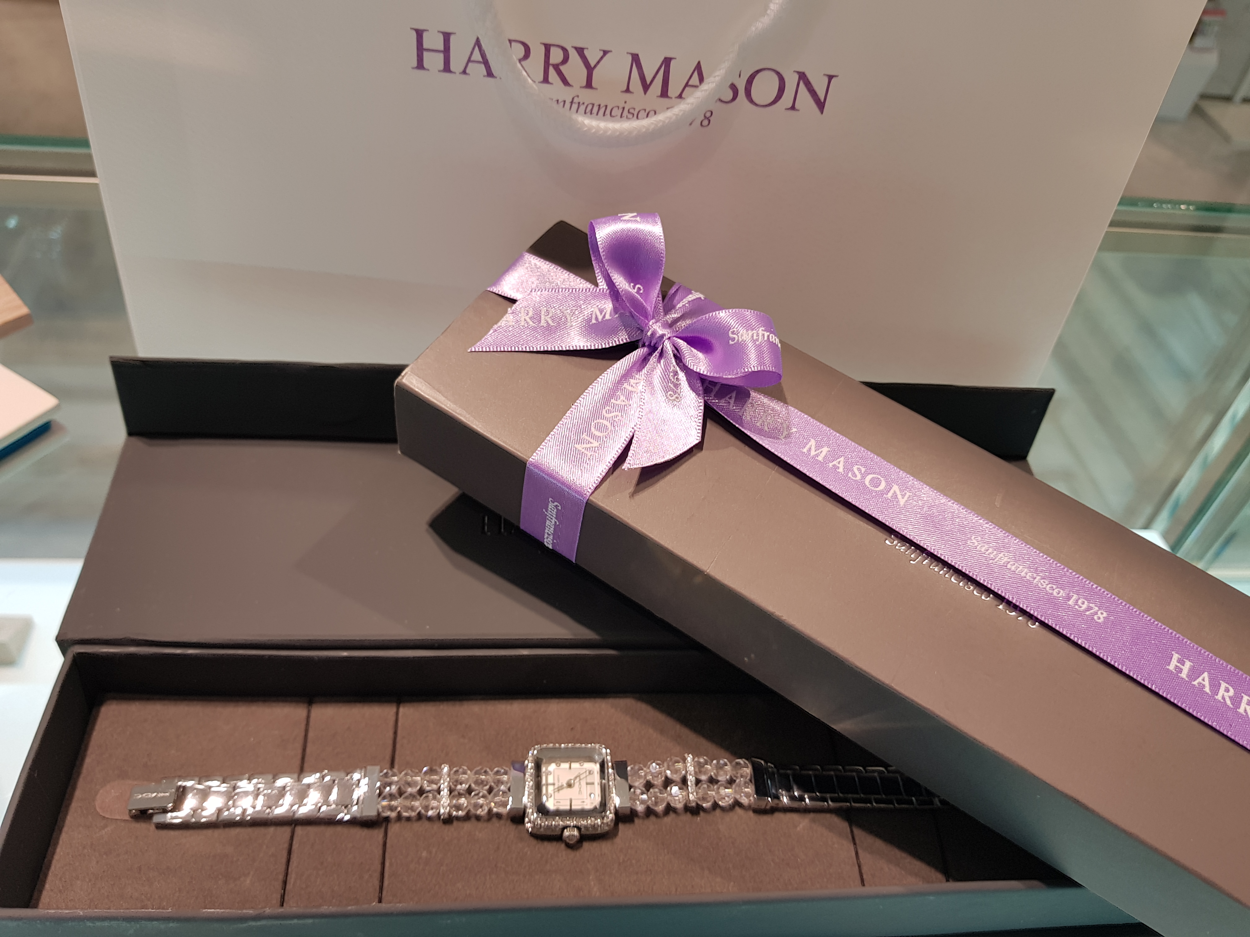 <b><p>Harry Mason Metal band watch</p></b><b><p>ハリー・メイソン メタルバンドの腕時計</p></b><br /><br /><p align='center'>