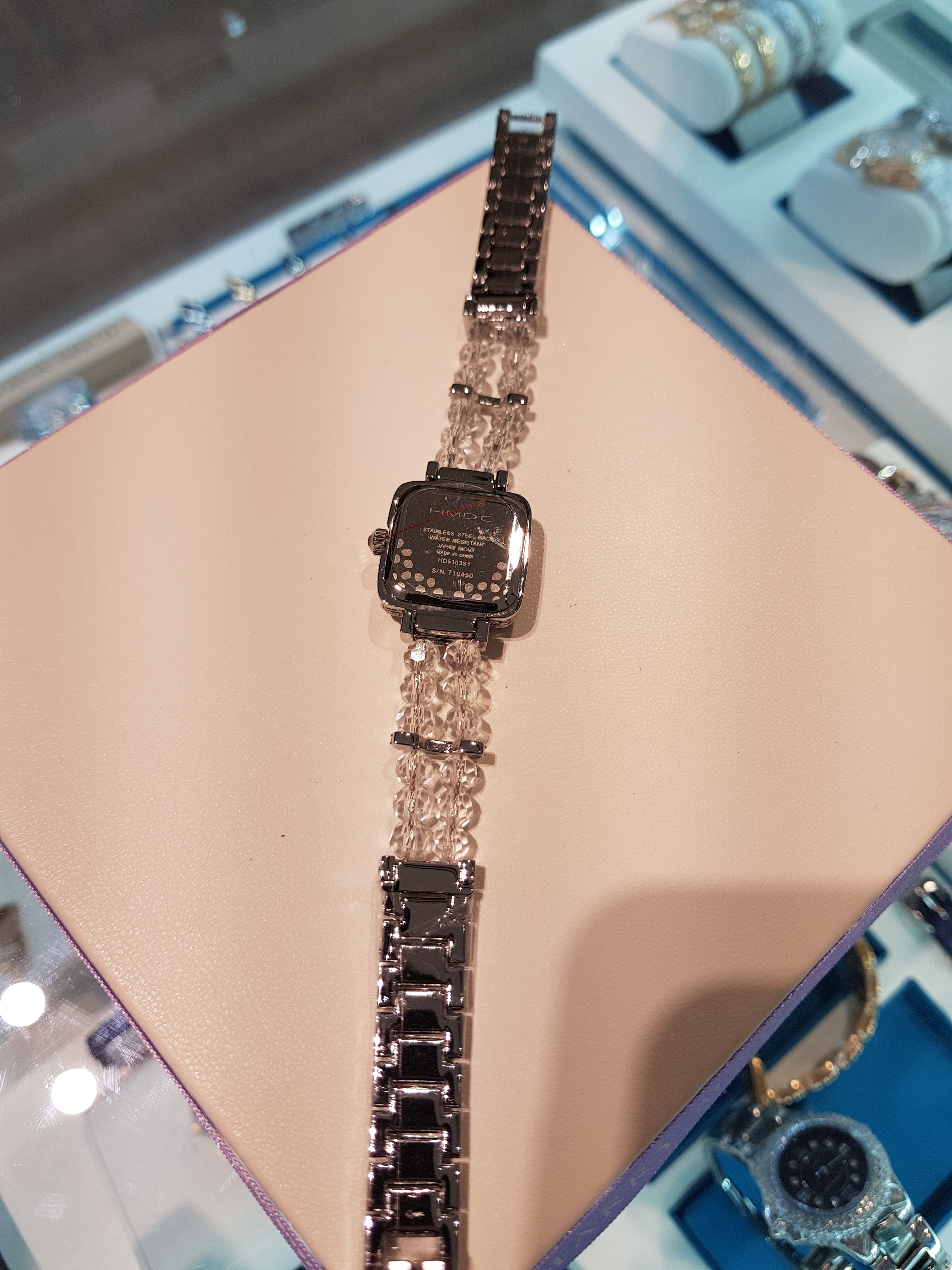 <b><p>Harry Mason Metal band watch</p></b><b><p>ハリー・メイソン メタルバンドの腕時計</p></b><br /><br /><p align='center'>