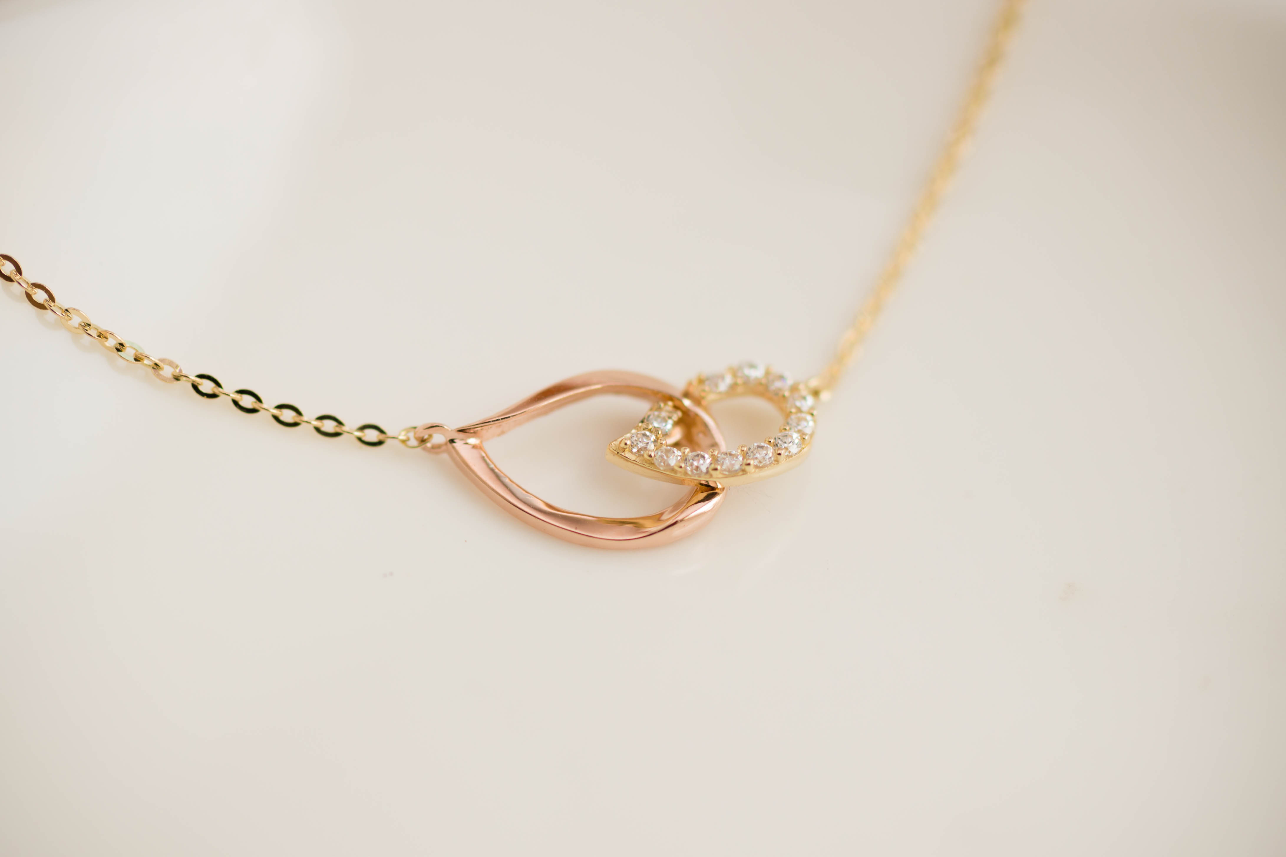 Berok water drop necklace 14k 14k cubic 14k one-pi