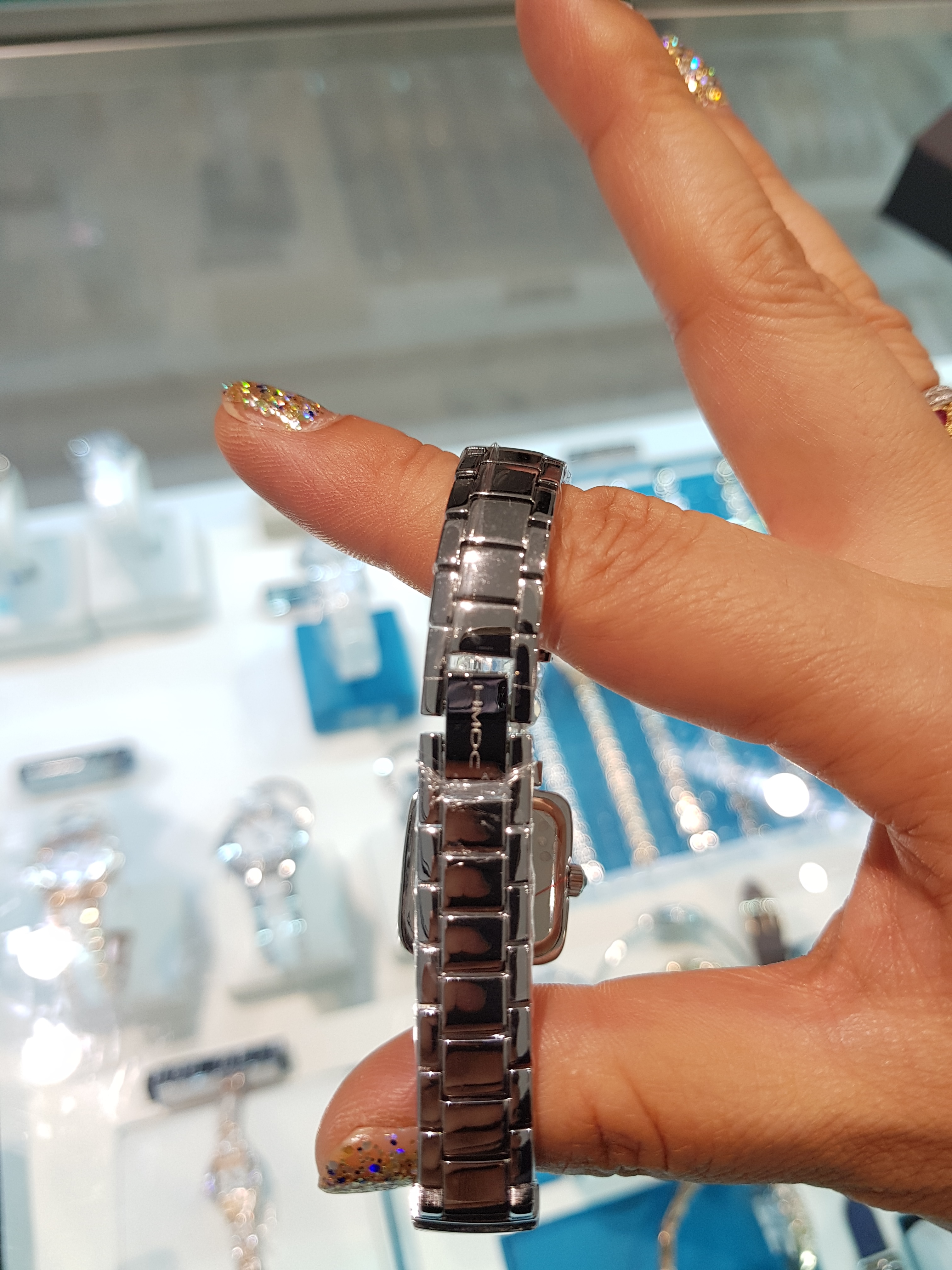 <b><p>Harry Mason Metal band watch</p></b><b><p>ハリー・メイソン メタルバンドの腕時計</p></b><br /><br /><p align='center'>