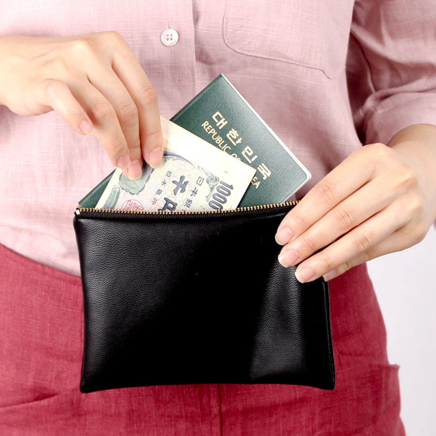 New Plain D Real Black Pouch Collection Lipstick C