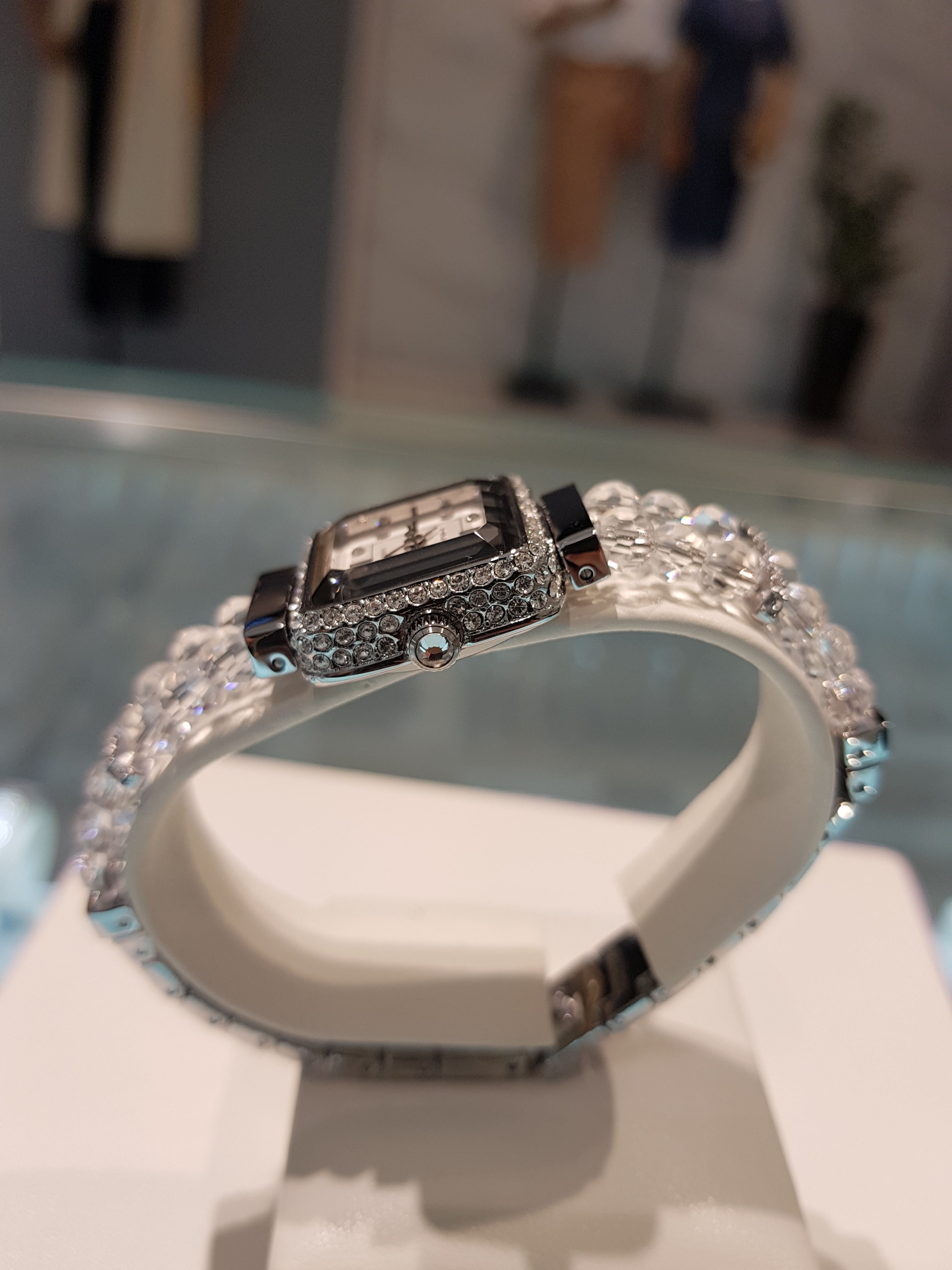 <b><p>Harry Mason Metal band watch</p></b><b><p>ハリー・メイソン メタルバンドの腕時計</p></b><br /><br /><p align='center'>