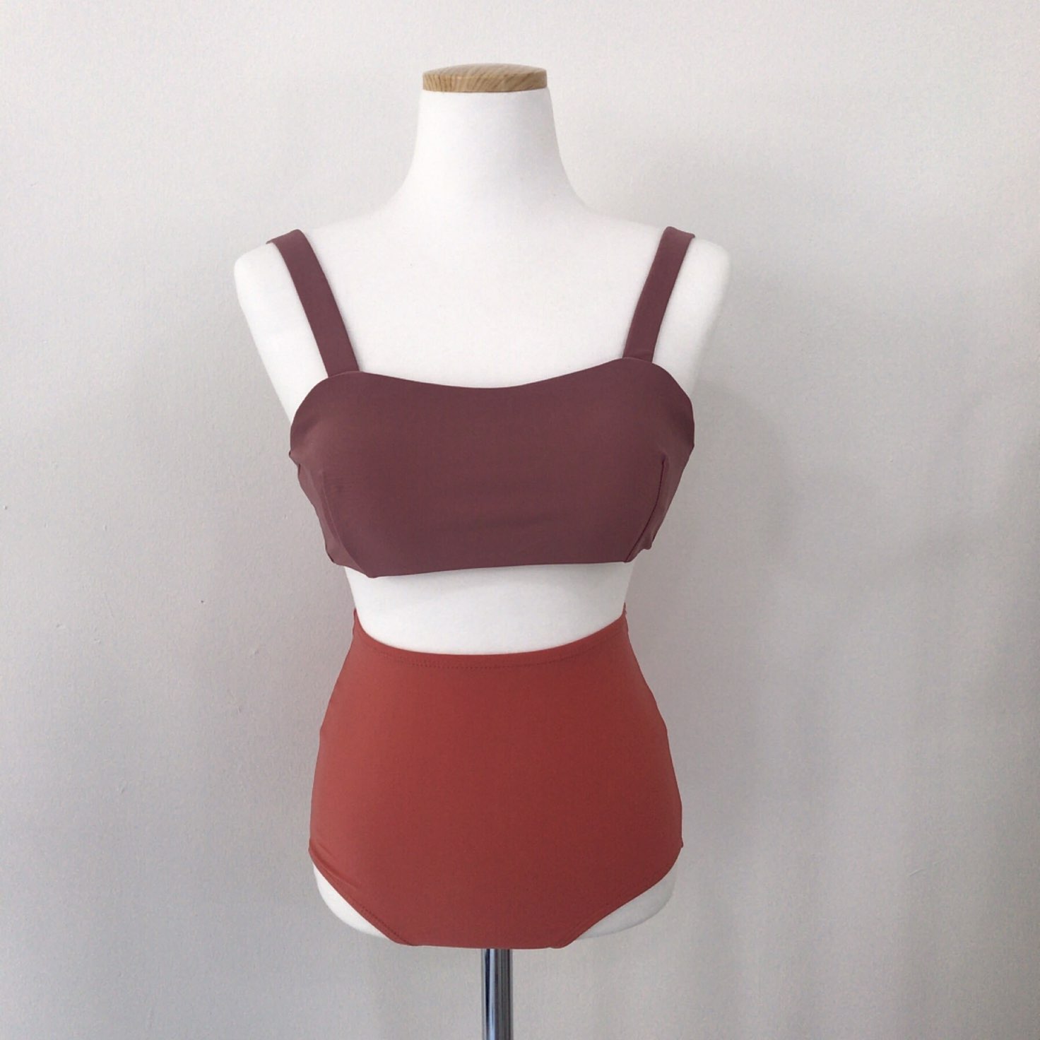 <b><p>day check High waist bikini 3ps Sexy swimwear</p></b><b><p>当日 チェック ハイウエスト ビキニ 3ps セクシーな水着 清純 女神 女性のスタイル</p></b><br /><br /><p align='center'>