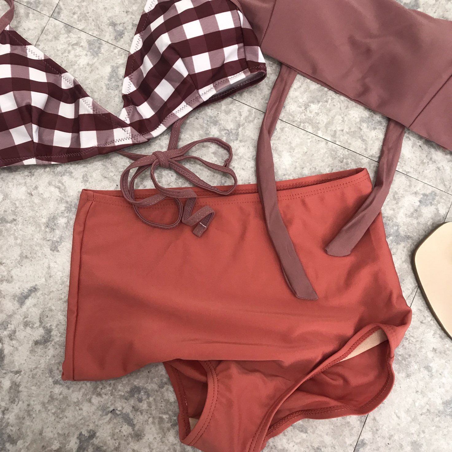 <b><p>day check High waist bikini 3ps Sexy swimwear</p></b><b><p>当日 チェック ハイウエスト ビキニ 3ps セクシーな水着 清純 女神 女性のスタイル</p></b><br /><br /><p align='center'>