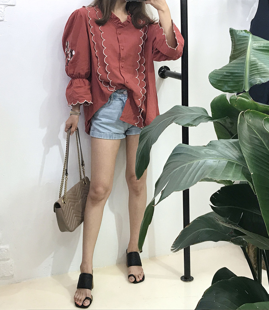 NEW FASHION LADY GIRL Blouse Wave embroidery blous