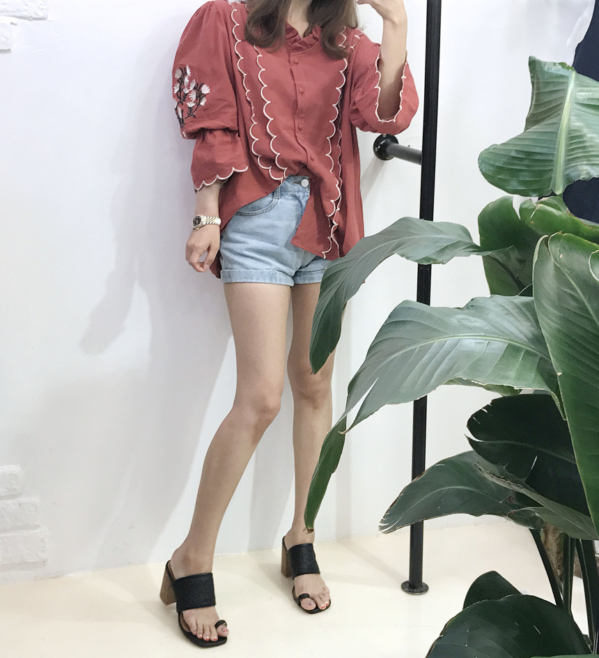 NEW FASHION LADY GIRL Blouse Wave embroidery blous