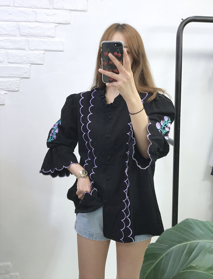 NEW FASHION LADY GIRL Blouse Wave embroidery blous