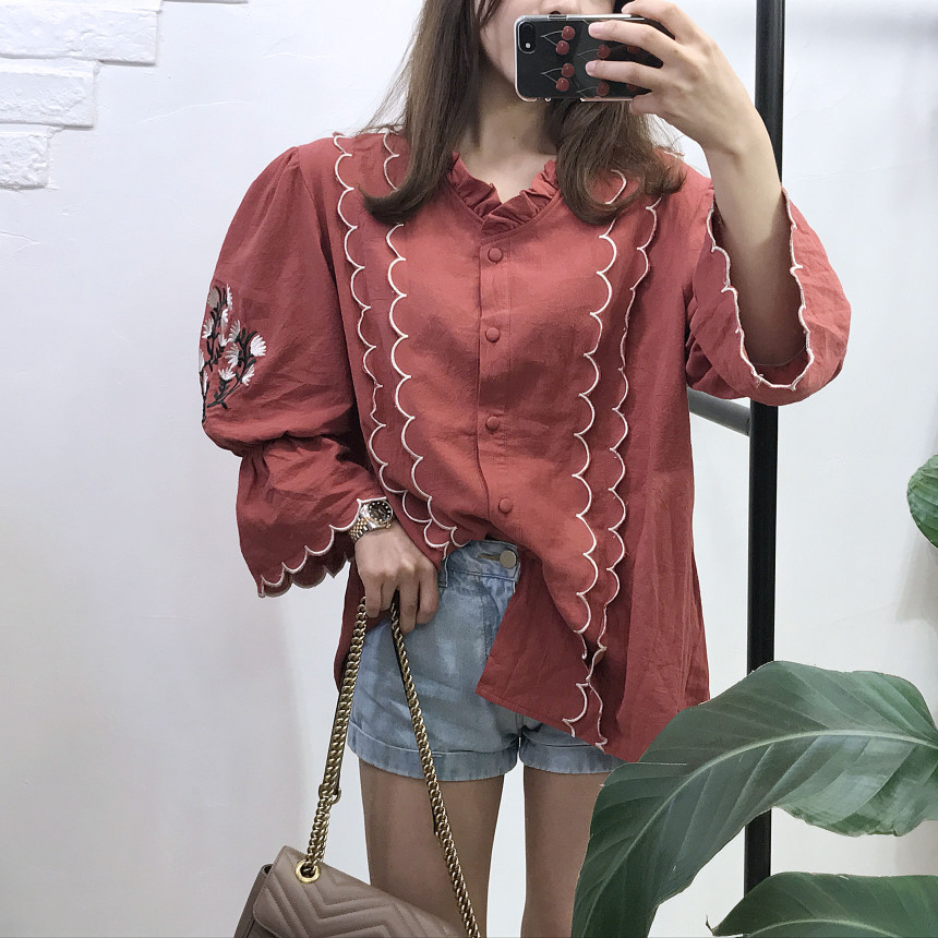 NEW FASHION LADY GIRL Blouse Wave embroidery blous