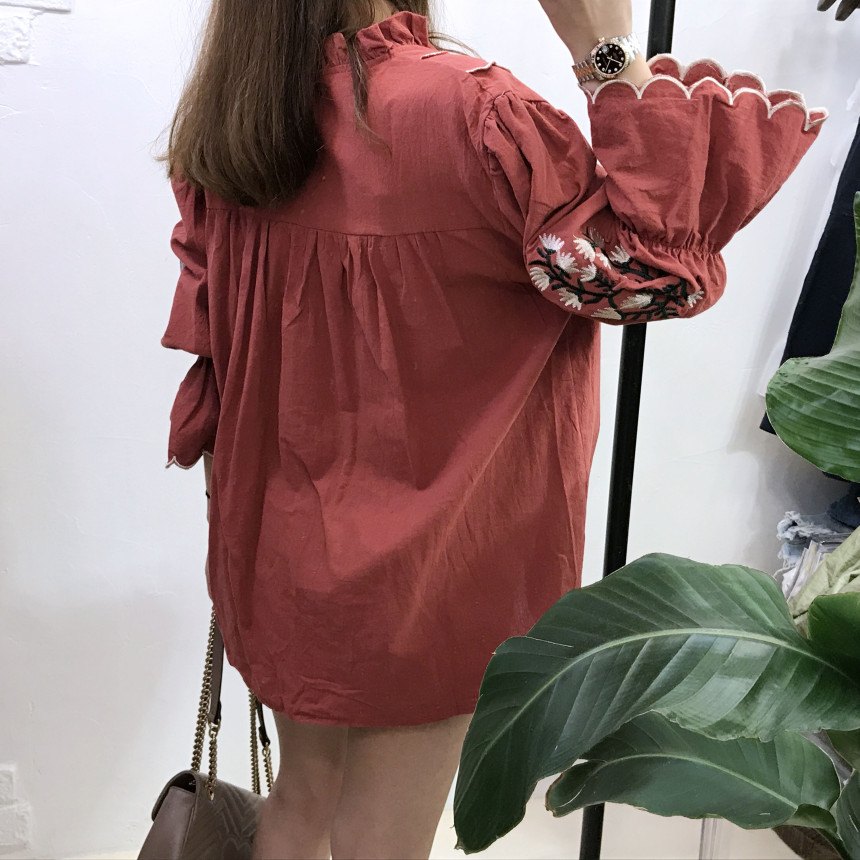 NEW FASHION LADY GIRL Blouse Wave embroidery blous