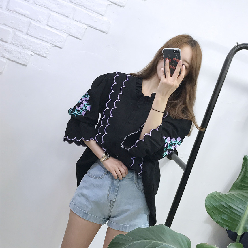 NEW FASHION LADY GIRL Blouse Wave embroidery blous