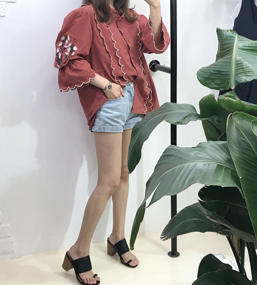 NEW FASHION LADY GIRL Blouse Wave embroidery blous