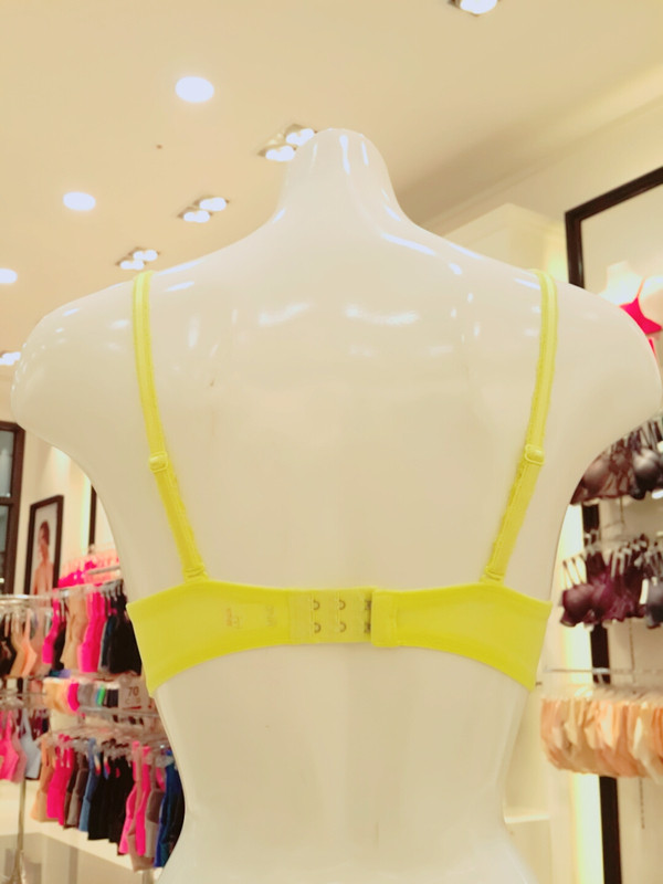 New Wacoal Glam Muse Bra WBR1800 LY Petit Feeling 