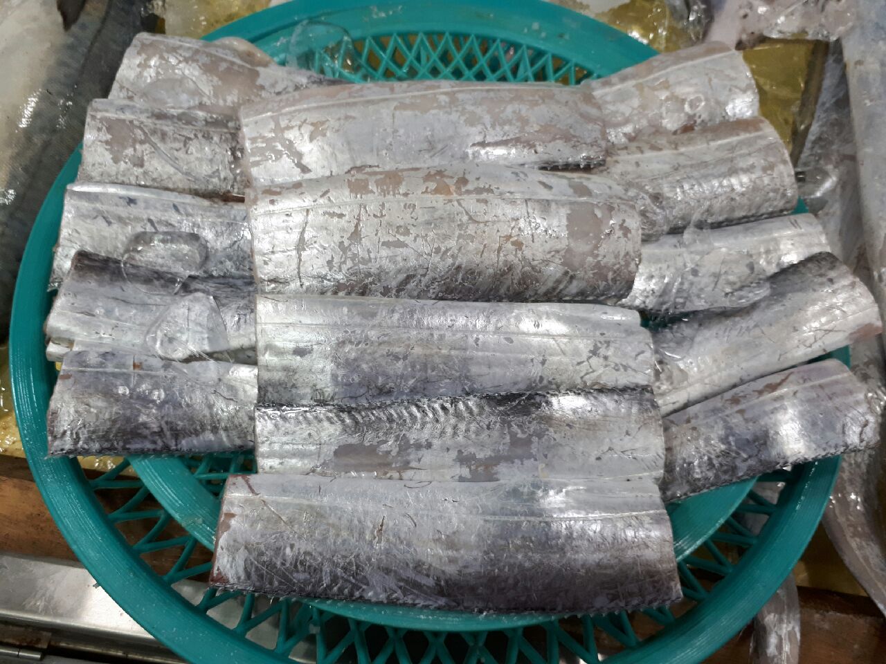 먹갈치 중갈치 1마리(300g내외) 생갈치 목포갈치 통갈치 생물갈치(조업당일상품) - 상세 이미지 4