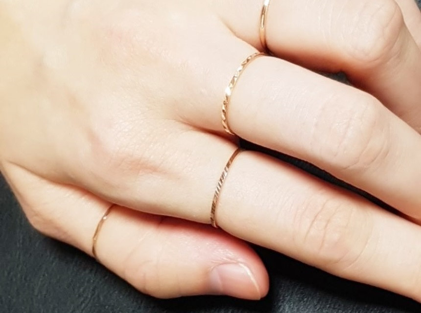 <b><p>14k Woman Layered Thad ring simple guide</p></b><b><p>14k 女性 重ね着 糸リング シンプル ガイド ガード ジュエリー ゴールデンシークレット</p></b><br /><br /><p align='center'>