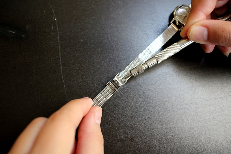 <b><p>round Mother-Daughter dial Mesh ba Women's</p></b><b><p>ラウンド 螺鈿 ダイヤル メッシュバ 女性の腕時計 手首 ファョン シルバー</p></b><br /><br /><p align='center'>