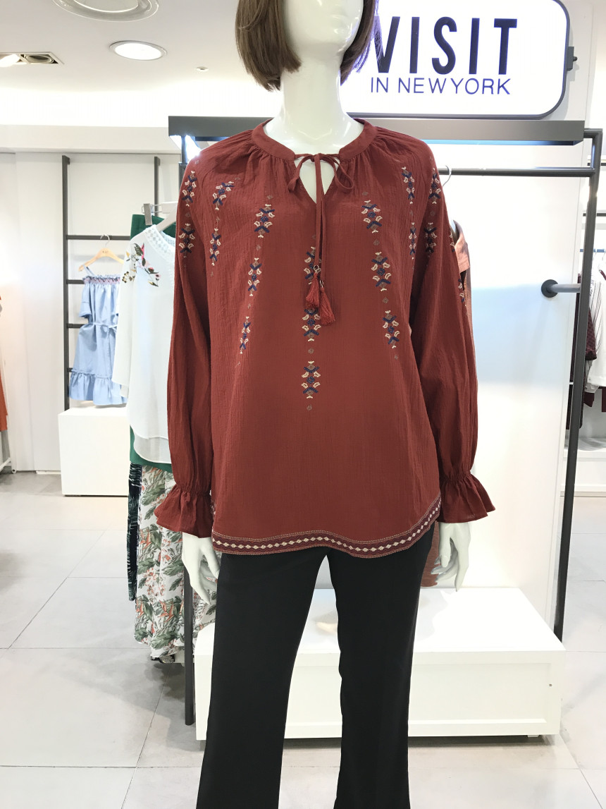 NEW FASHION LADY GIRL Blouse New York embroidery b
