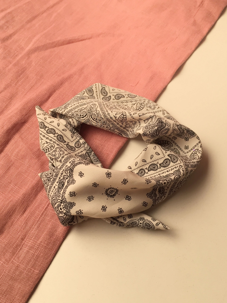 New Atom Wire Paisley Bandana Unique Styling Lovel