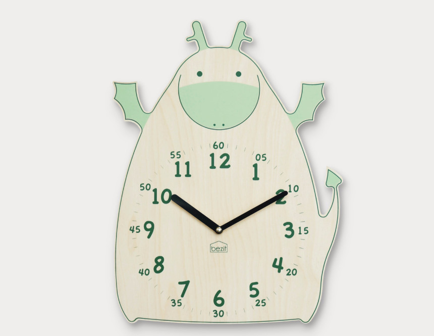 Noise-free wall clock design of the 12th birthday 