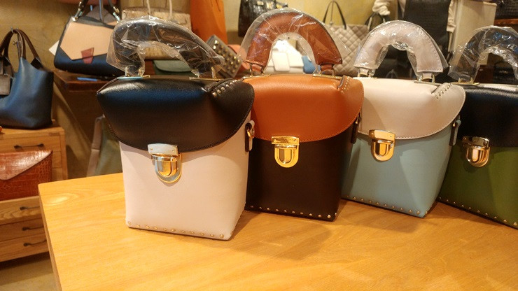 New Natural Cowhide - Mini Chong Cross Bag 5 color