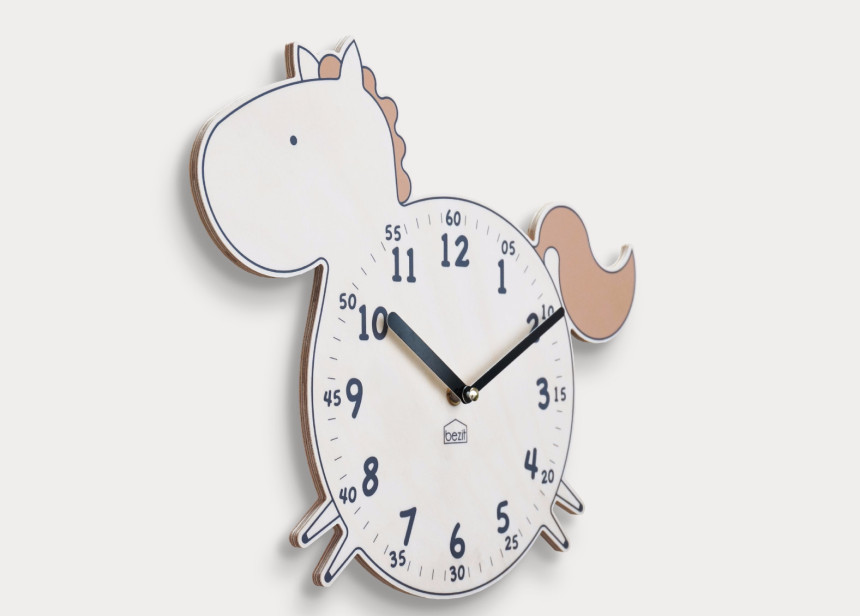 Wind chestnut birth 12 lucky words Noise wall cloc