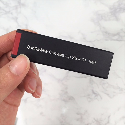 Sandhya Camellia Lipstick Glossy Point Directing F