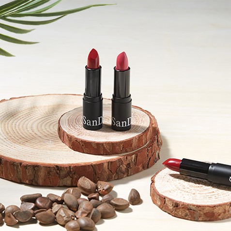 Sandhya Camellia Lipstick Glossy Point Directing F