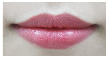 Sandhya Camellia Lipstick Glossy Point Directing F