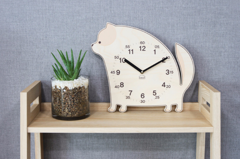 Beckett companion dog Pomeranian silent wall clock