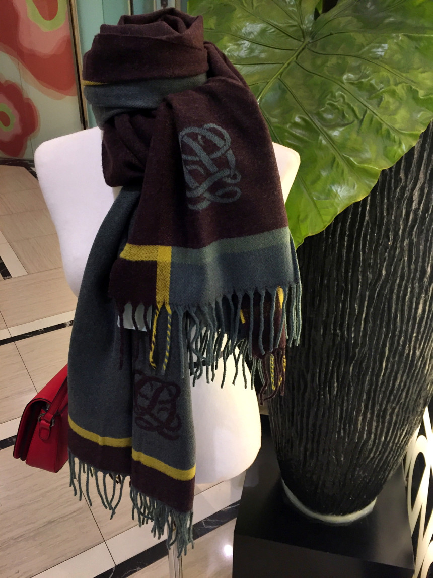 Louis Kattoz Cassia muffler SA2HW810