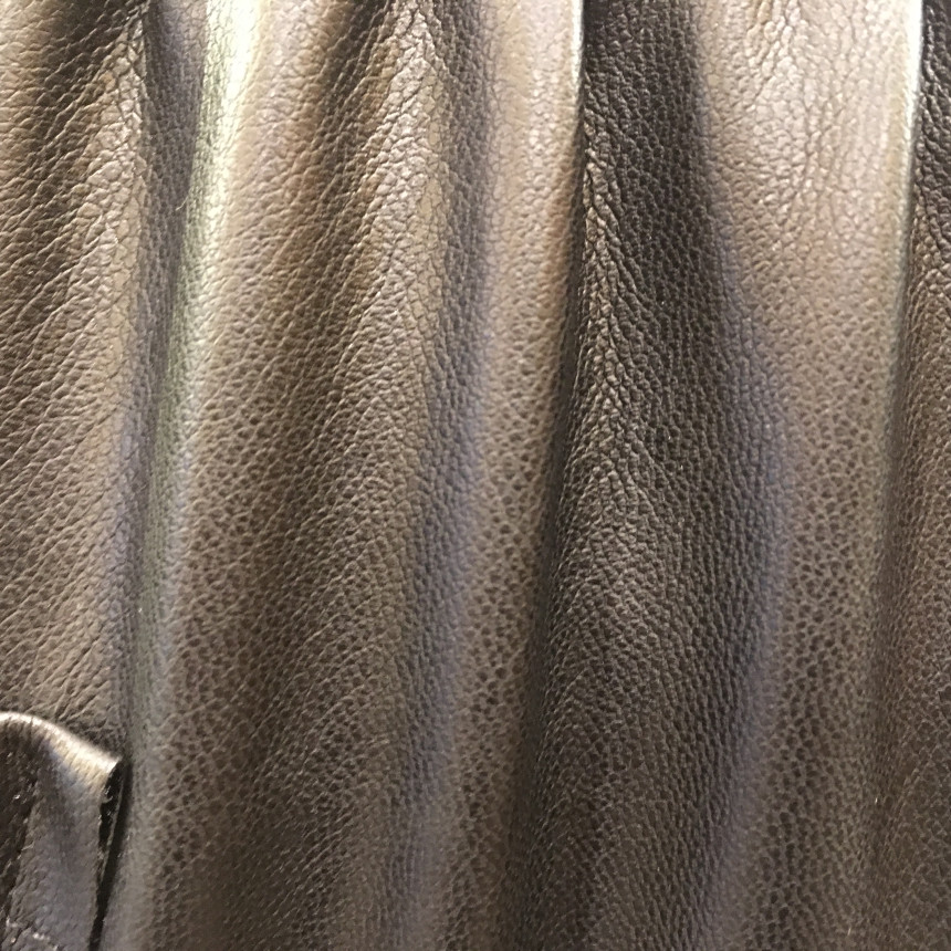 Women Short Pants Leather Material Waist Full Bend