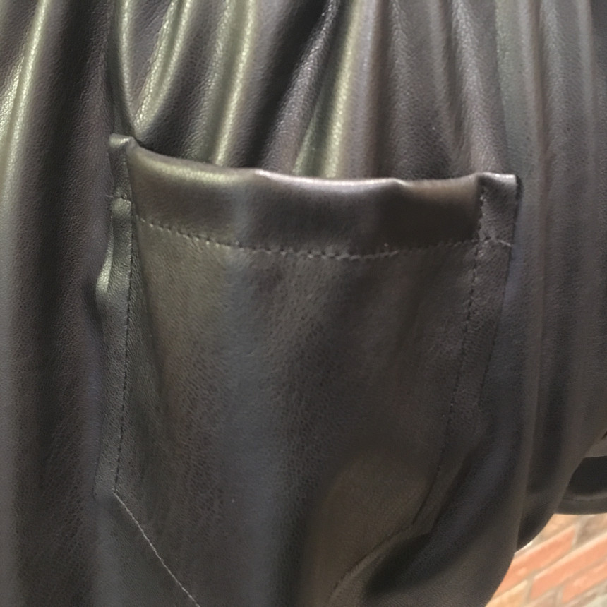 Women Short Pants Leather Material Waist Full Bend