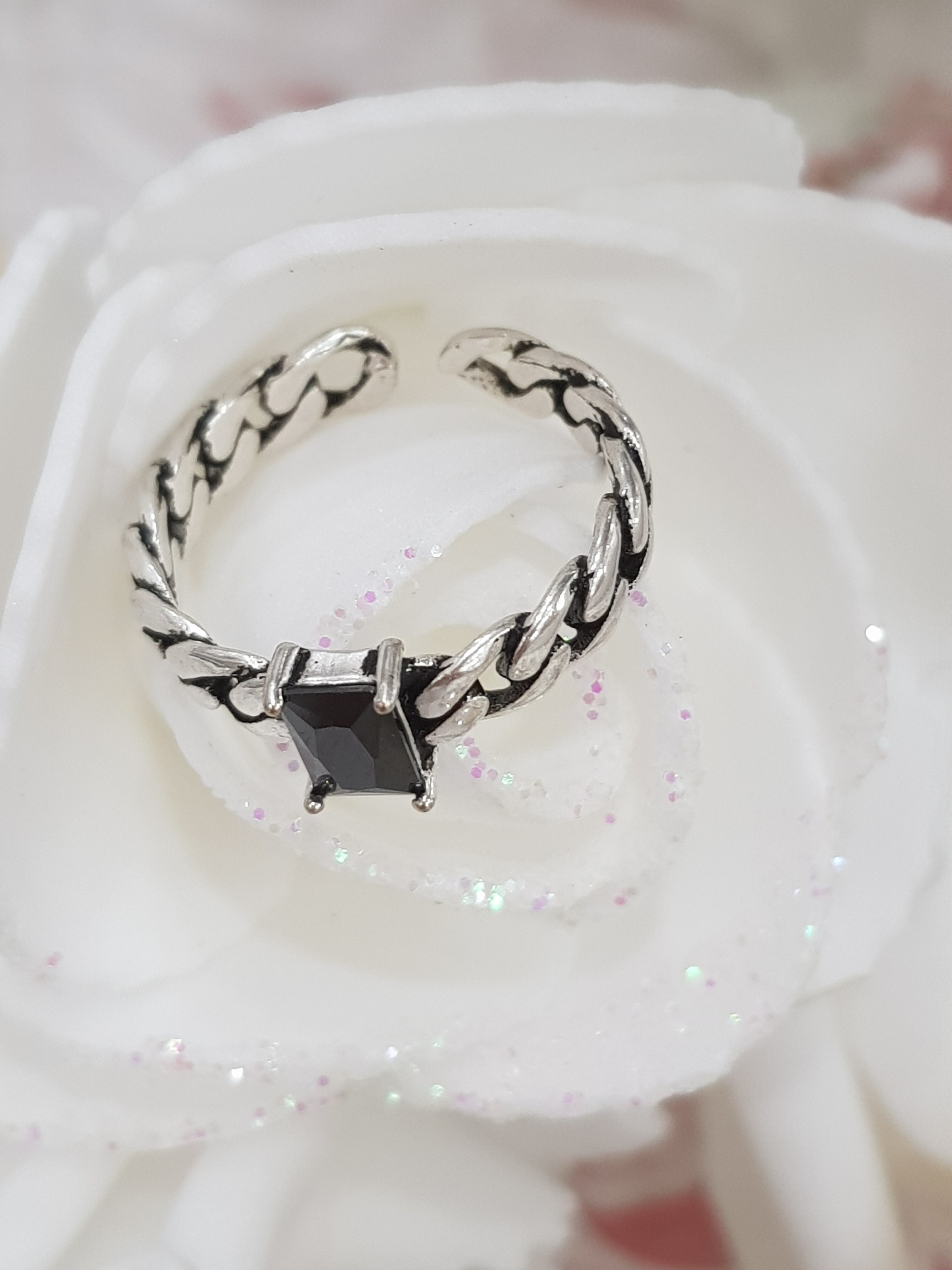 <b><p>Special Ofrs 925 silv pnt Free ze bum Back</p></b><b><p>特価 925 油絵 フリーサイズ 銀の指輪 バックオープン リアル 高級 アンティークな感じ</p></b><br /><br /><p align='center'>