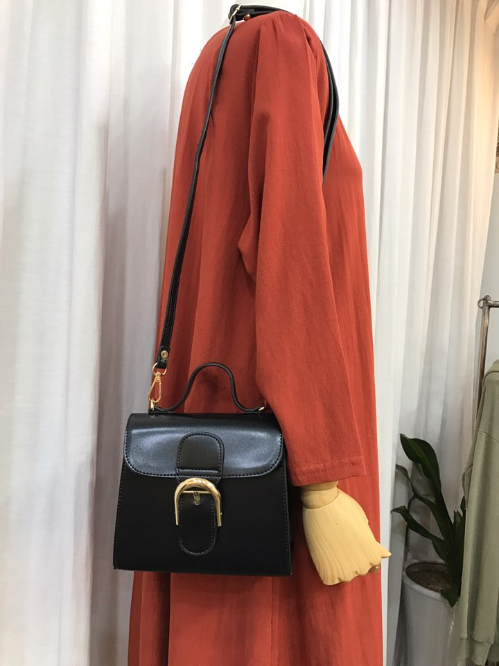 New mini cross-back bag Recommended woman