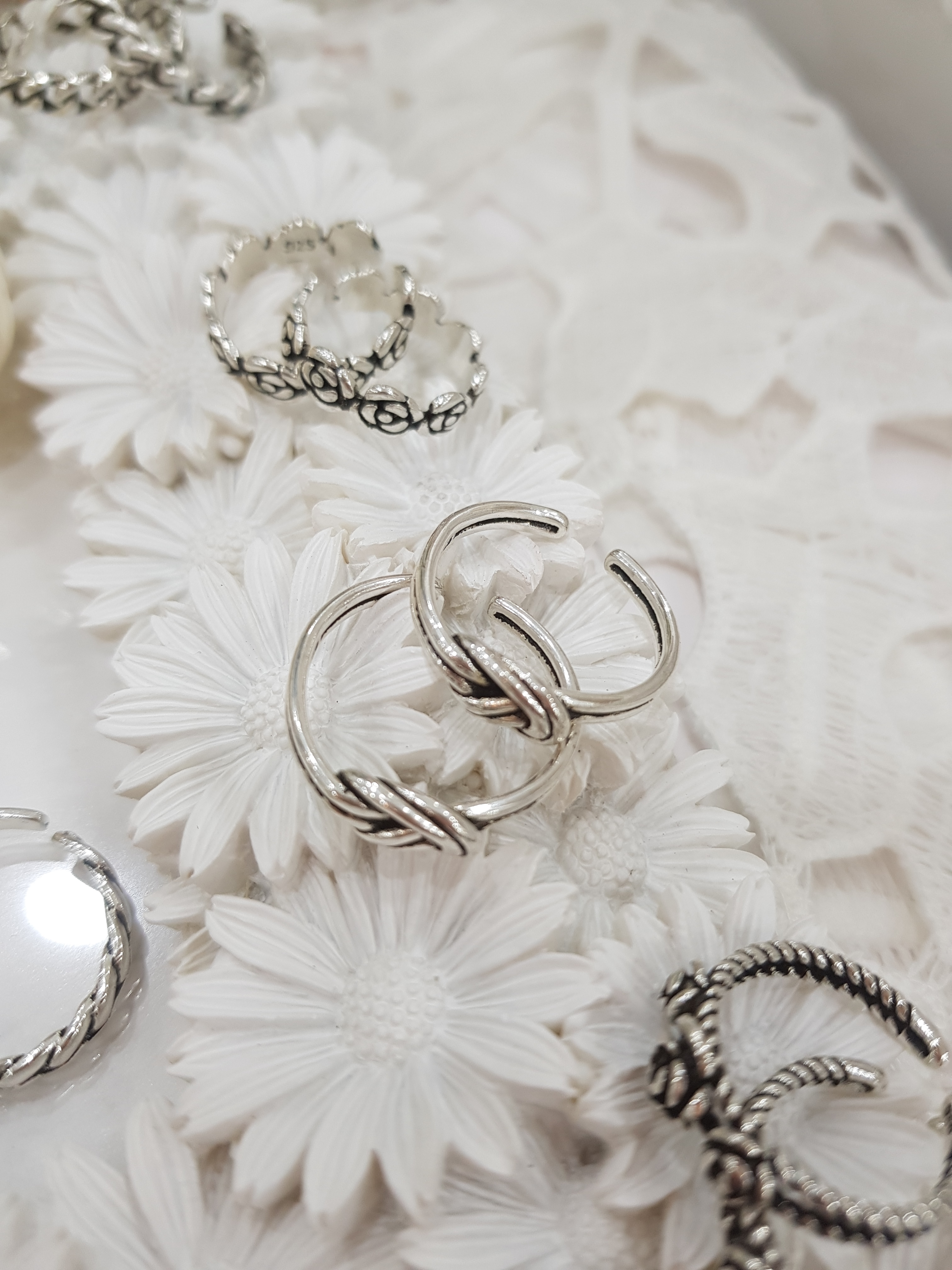 <b><p>Special Ofrs 925 silv pnt Free ze bum Back</p></b><b><p>特価 925 油絵 フリーサイズ 銀の指輪 バックオープン リアル 高級 アンティークな感じ</p></b><br /><br /><p align='center'>