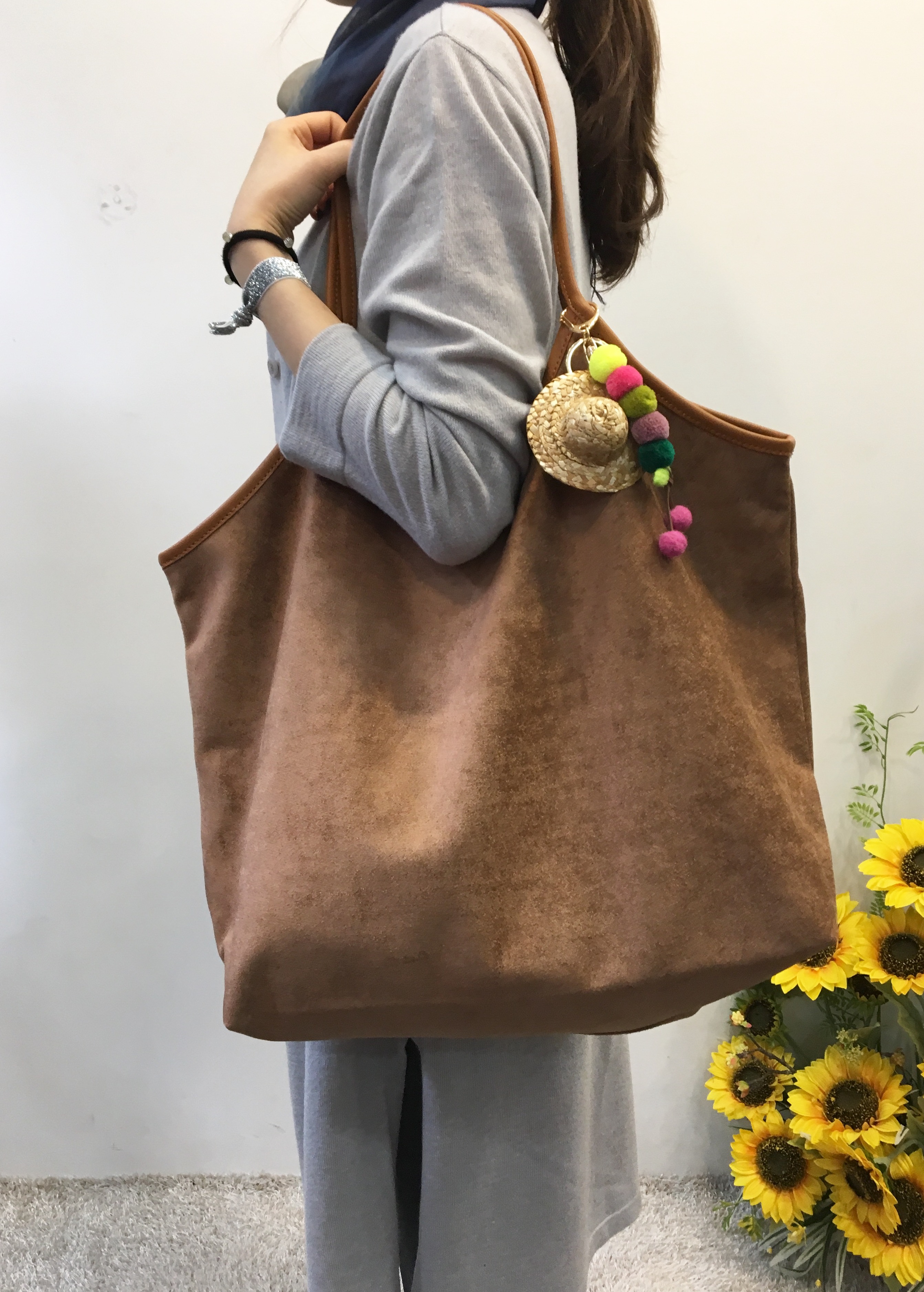 <b><p>Big suede showper bag 3col</p></b><b><p>ビッグスエードショーポベク3col</p></b><br /><br /><p align='center'>