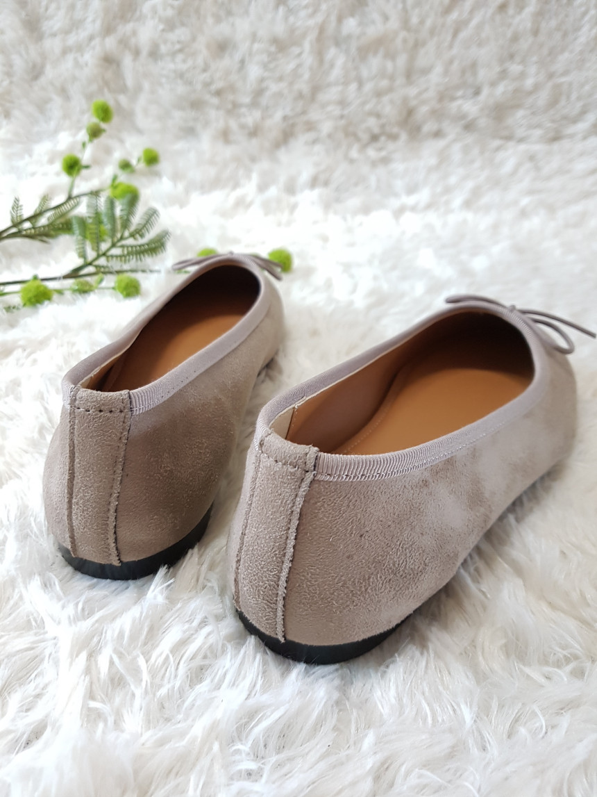 <b><p>Korean Mourning 3 cols suede ribbon flat</p></b><b><p>韓国語 無排 3色 スエード リボン フラット シューズ 1cm 女性 靴 ローファー</p></b><br /><br /><p align='center'>